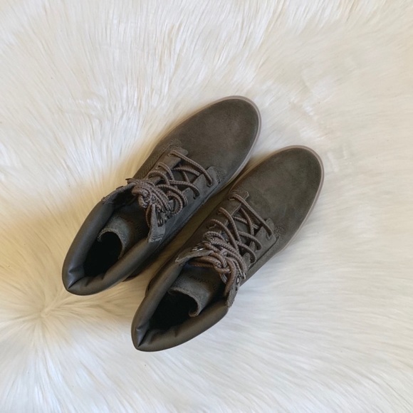 Timberland Carnaby Cool 6” Olive Suede Boots - Picture 4 of 8